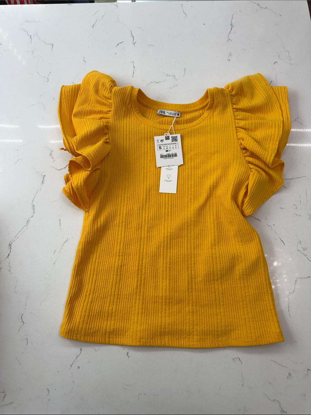 Zara Yellow Ribbed Top with Ruffle Sleeves - Picture 3 of 3